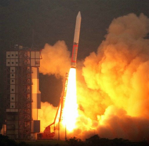 Tên lửa đẩy M-5 của Nhật Bản có thể lắp đạn hạt nhân 4.000 kg.